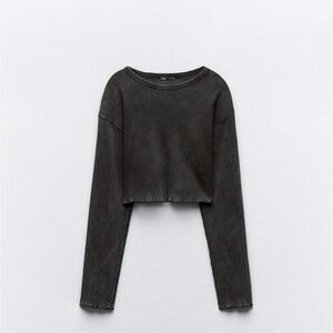 New without tags! Ribbed cropped lettuce edge top